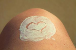 Sonnencreme selber machen – welche Zutaten sind nötig?