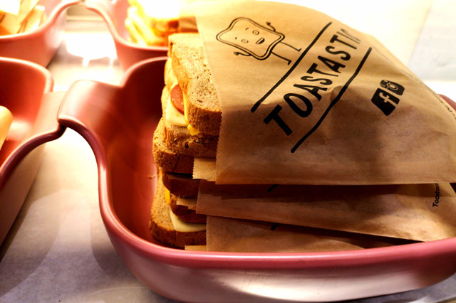 Toast zum Mitnehmen bei Toastastic in München