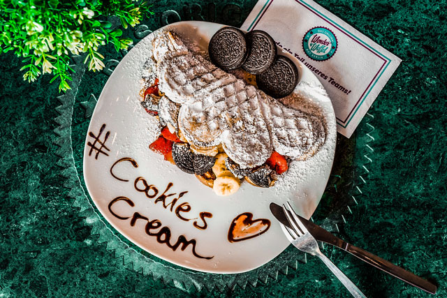 Waffel mit Cookies and Cream bei Wonderwaffel in Berlin